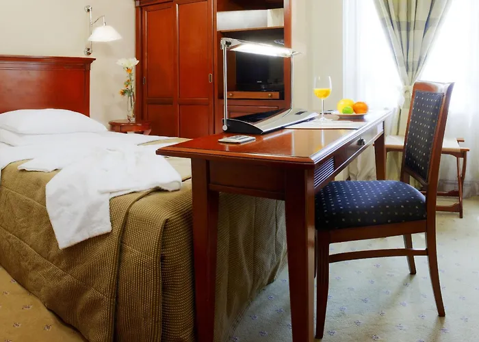 Best Western Premier Hotel Astoria