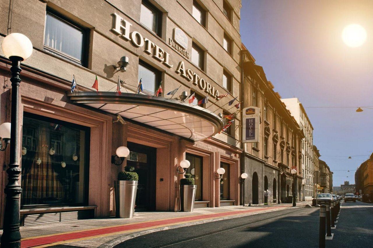 Western Premier Astoria Hotel 4*