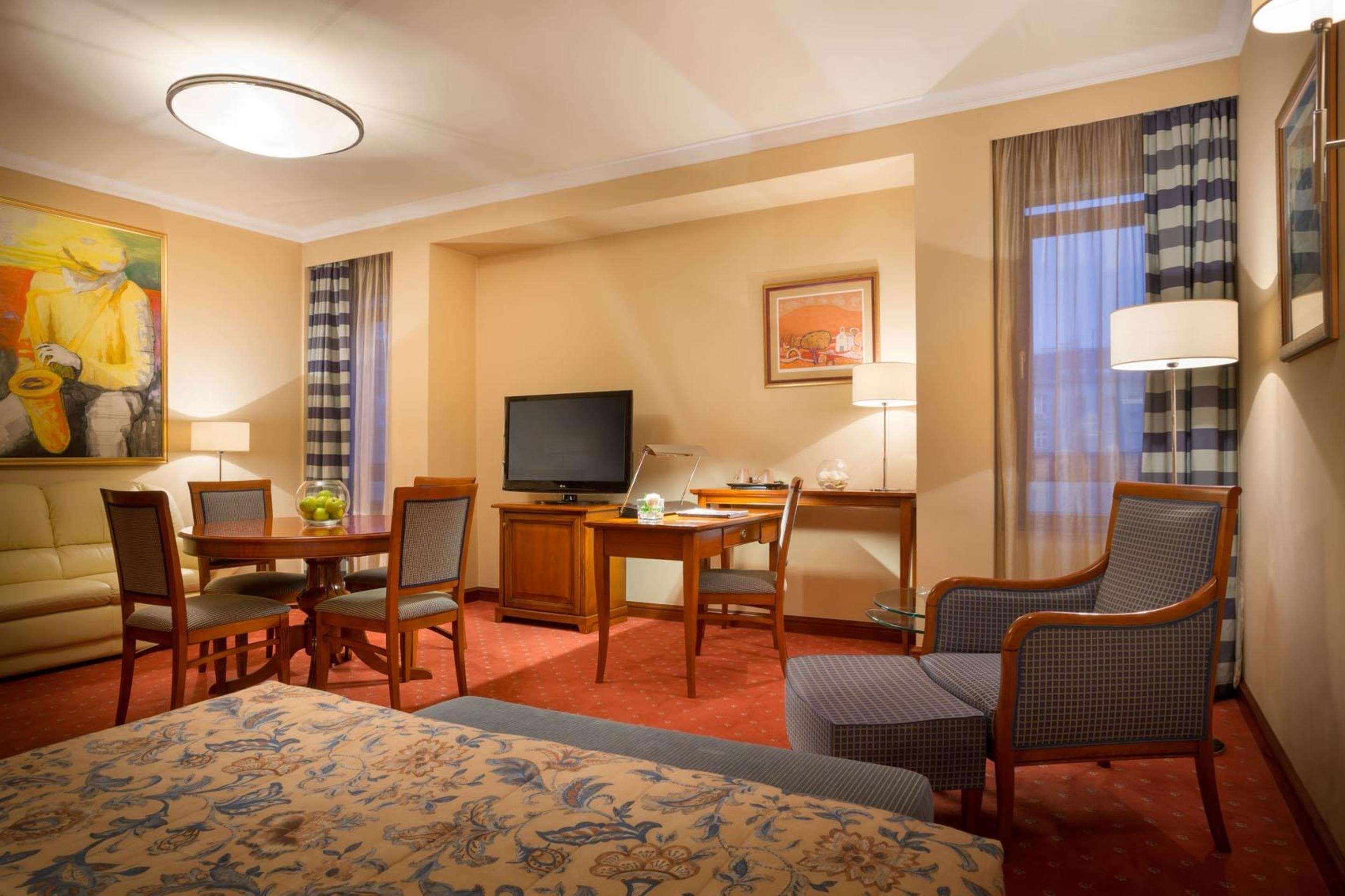 Hotel Western Premier Astoria 4*