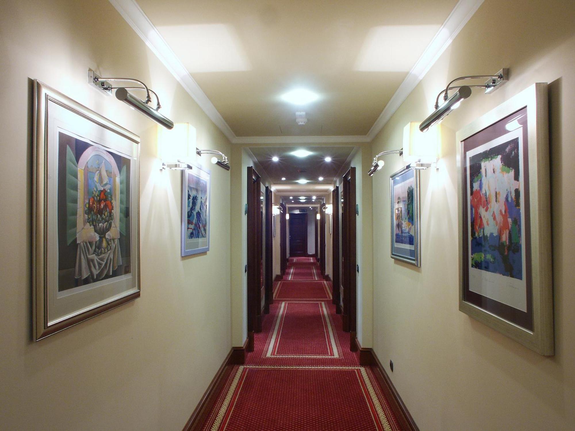 Hotel Western Premier Astoria 4*